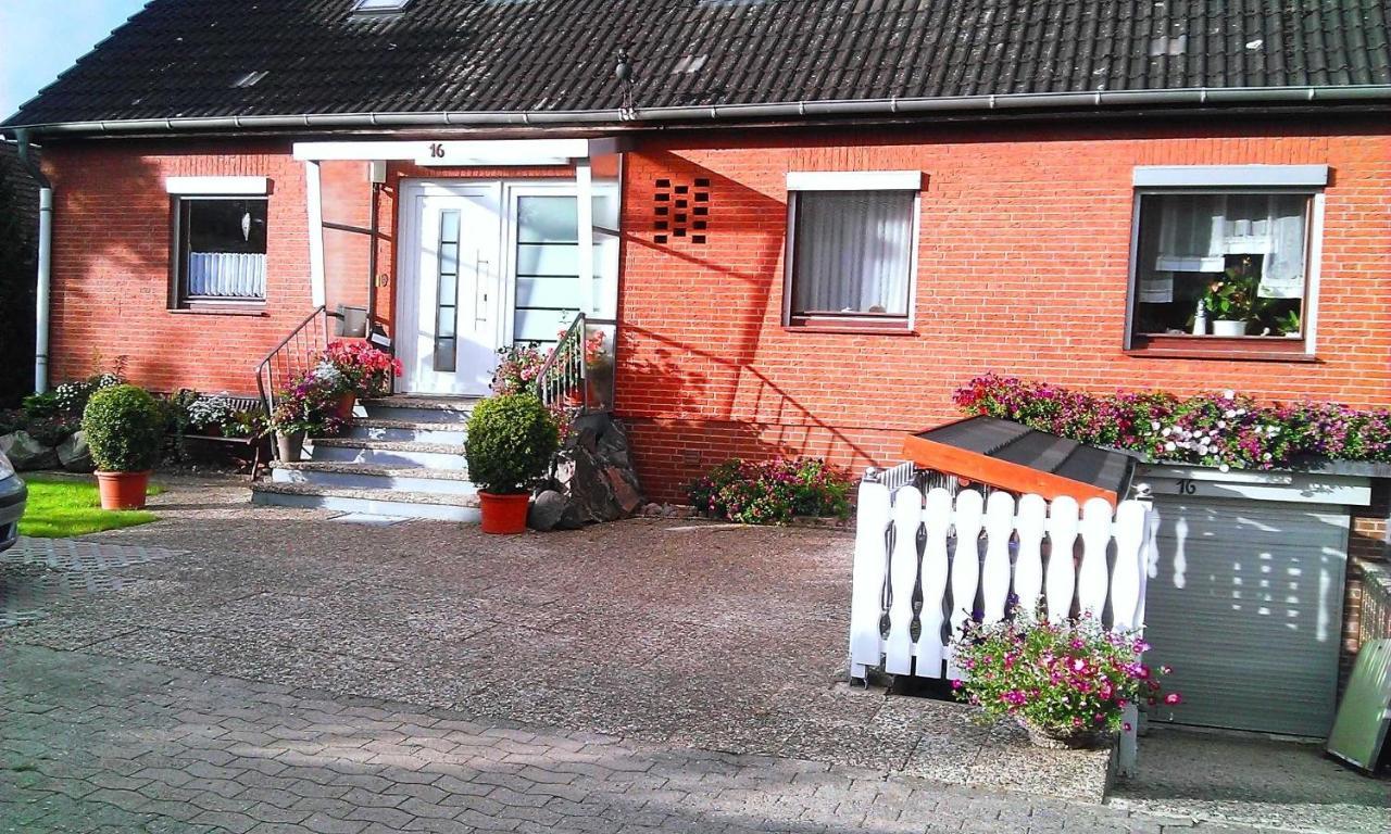 Muus Rudolf Appartement Rettin Buitenkant foto